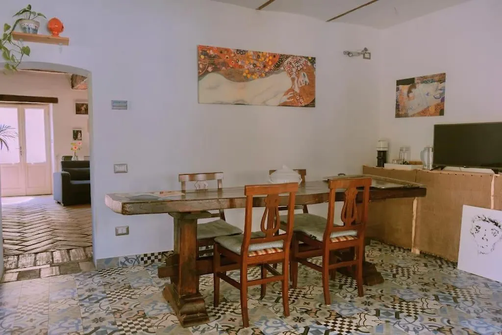 Holiday home Il Labirinto Di Karma Villa Montebello della Battaglia Italy